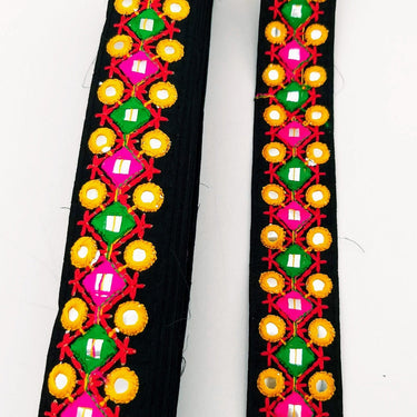 Black Multicoloured Indian Mirror Trim, Kutch Embroidered Navratri Garba Dress Trim Bridal Lace, Indian Sari Border 38 mm Wide Trim Per Yard